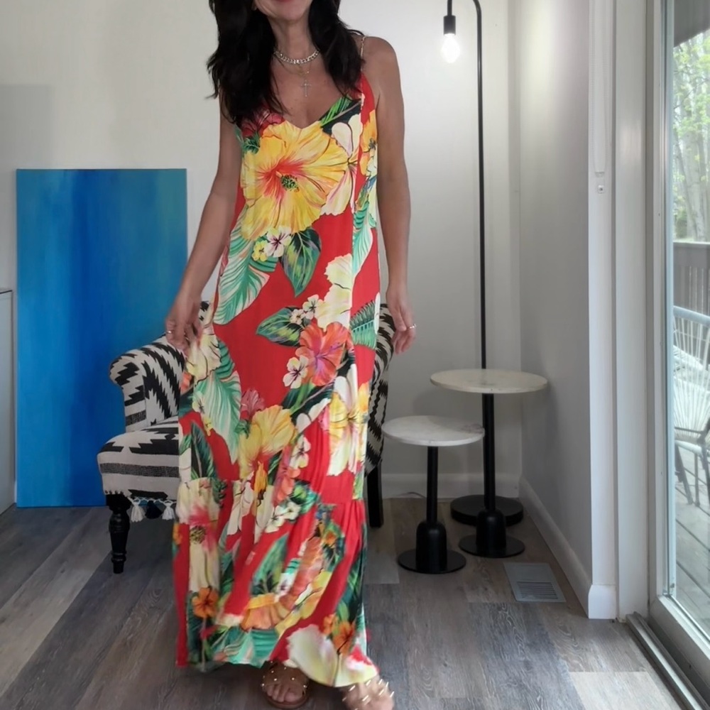 FARM RIO Red summer maxi dress!
